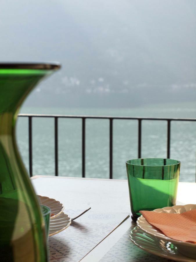 Casa Marina - Appartamento Nel Residence Di Nesso Exteriör bild